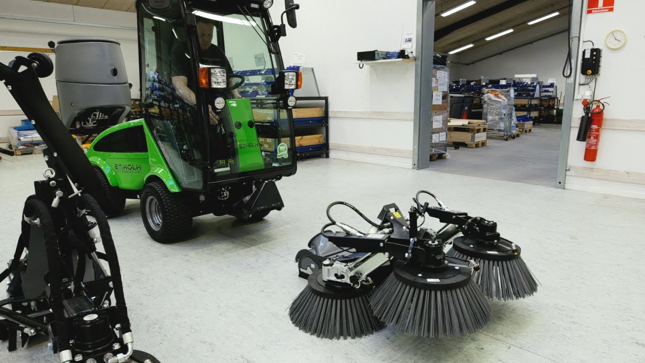 Egholm City Ranger 2260 bytter redskap enkelt under 4 min